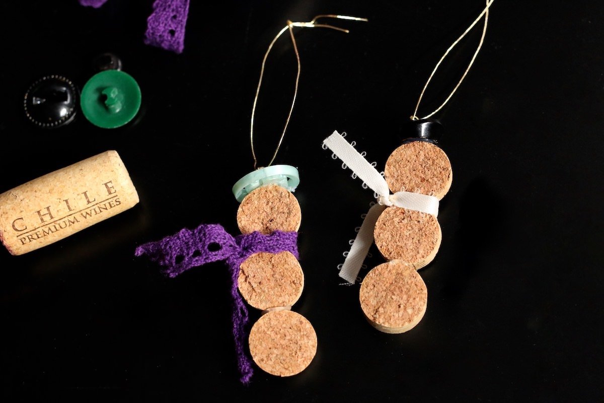 Snowman Ornaments with Wine Cork Slices