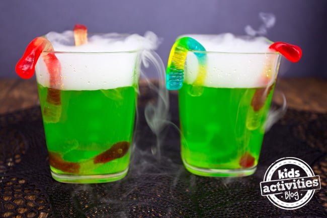 Spooky Halloween Drinks for Kids (Dry Ice Drinks)