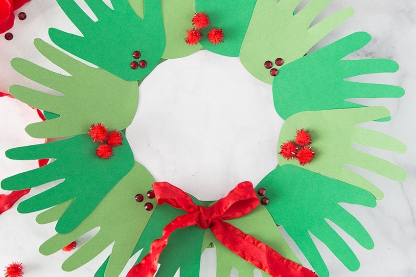 Handprint Wreath – The Best Ideas for Kids