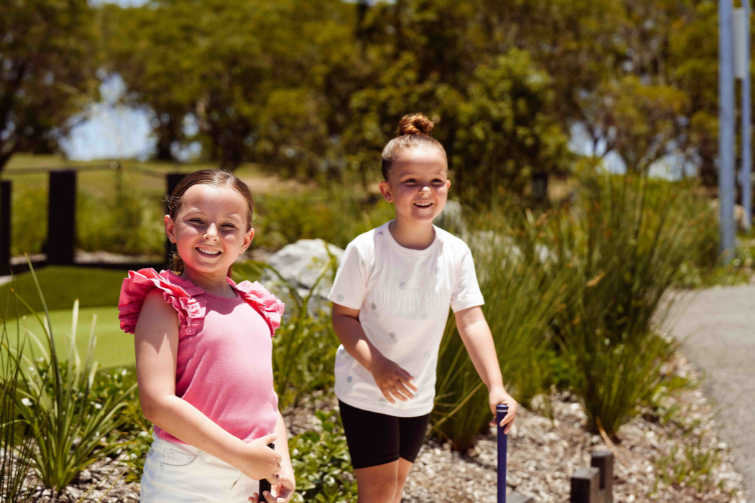 Mini Golf at Pacific Golf Club in Carindale